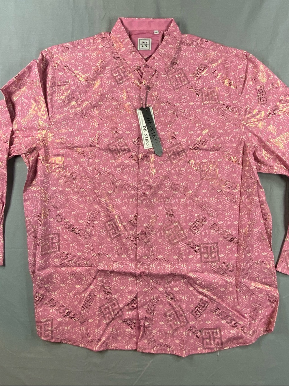 De - Niko Men's Pink / gold Metallic Accent Long-Sleeve Dress Shirt
